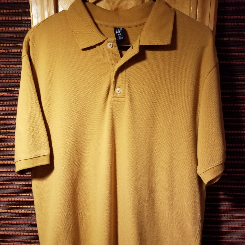 3/$15 - Gap Polo - Medium